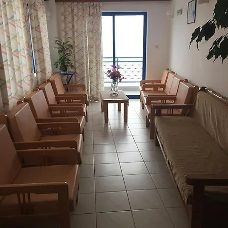 Angelos Hotel