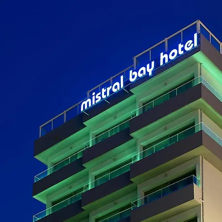 Hotel Mistral Bay