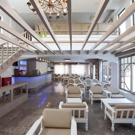 Santa Marina Unique Hotel 4*