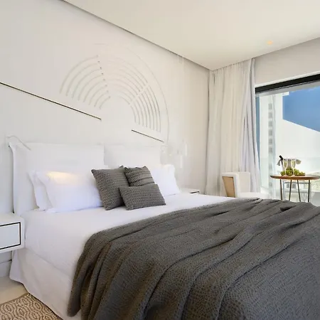 The Island Concept Luxury Boutique Heated Pool