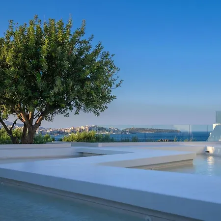 Hotel The Island Concept Luxury Boutique Heated Pool