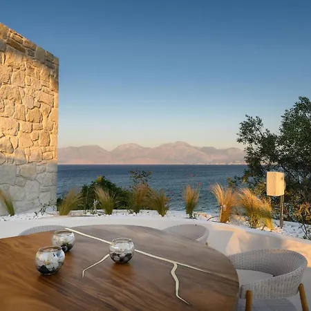 The Island Concept Luxury Boutique Heated Pool Hotel 5*
