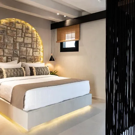 The - Adults Only Couette-café Agios Nikolaos