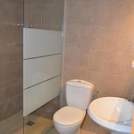 Melas Aparthotel 2*