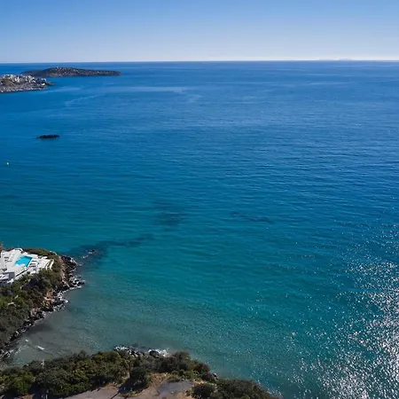 The Island Concept Luxury Boutique Heated Pool Hotel
