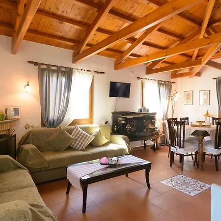 Beautiful Newly With Sea View, Near The Center Appartement *