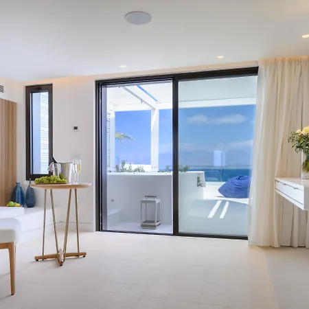 The Island Concept Luxury Boutique Heated Pool
