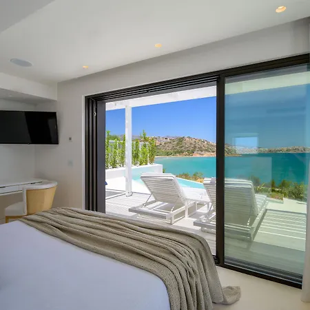 The Island Concept Luxury Boutique Heated Pool 5*