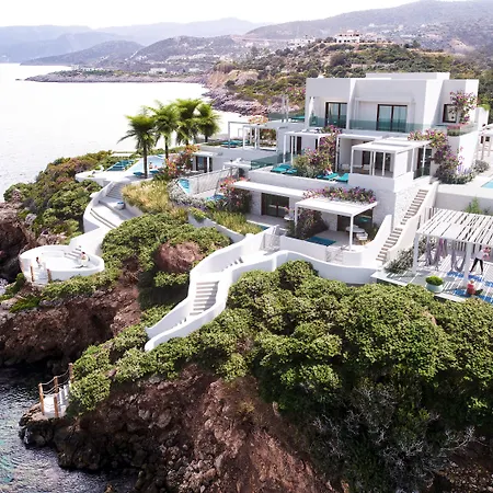 The Island Concept Luxury Boutique Heated Pool