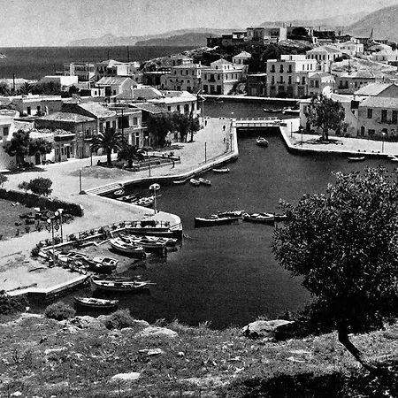 Nicol For Two Center Of * Agios Nikolaos
