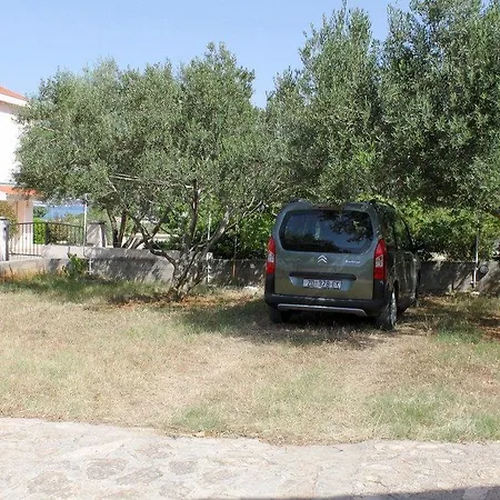 Ariadne - Adults Only 4*