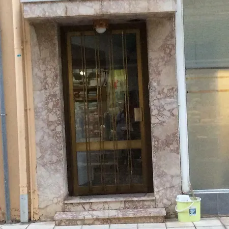 Ở trọ Kalliopi Agios Nikolaos (Crete)