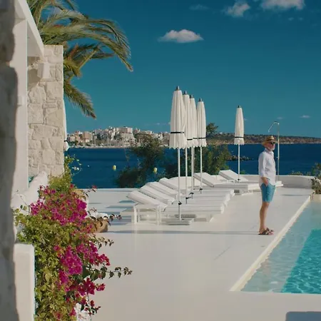 The Island Concept Luxury Boutique Heated Pool