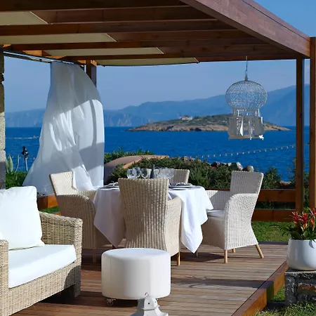 St. Nicolas Bay & Resort 5*