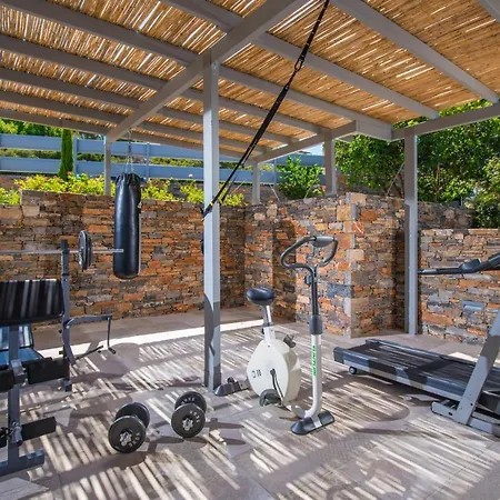 Luxury With Stunning Views In