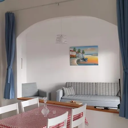 Apartment The Howard Place - Entir With A Sea View For 5 Guests
