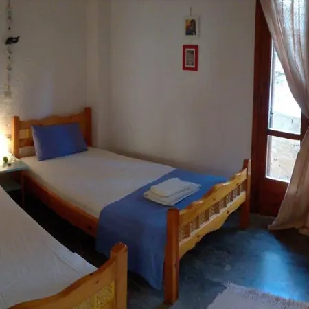 Sunny House 2 Minutes From The Sea! *