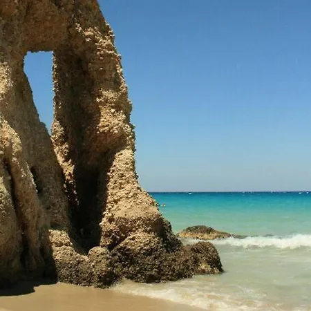 Sunny House 2 Minutes From The Sea! *