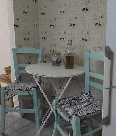 Sunny House 2 Minutes From The Sea! *