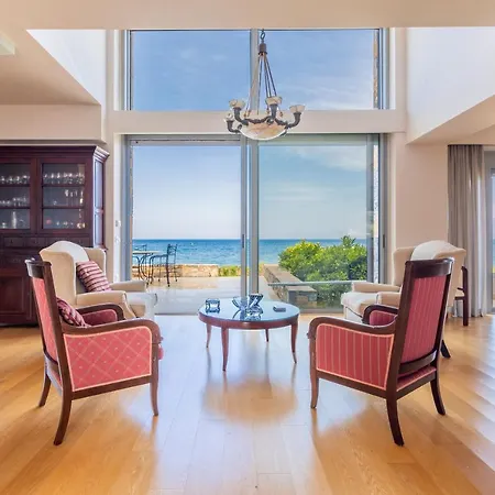 Nicolas Luxury With Private Pool & *