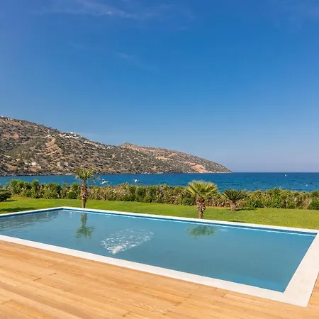 Nicolas Luxury With Private Pool & *