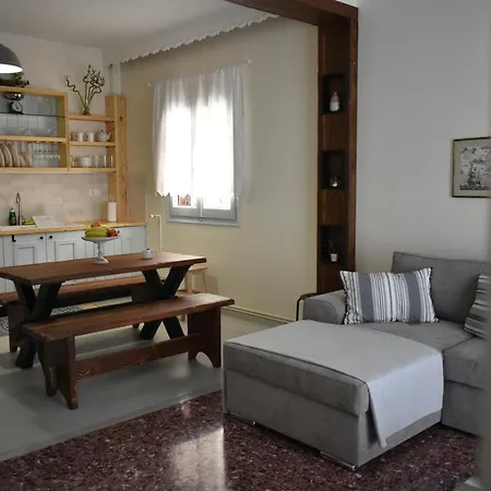 Holiday home The Cricketer's Garden Agios Nikolaos (Crete)