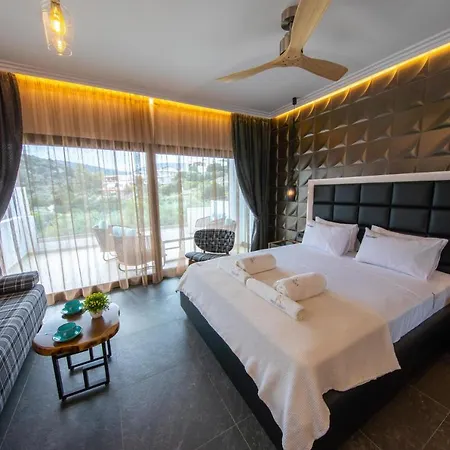 Walk Luxury Aparthotel *