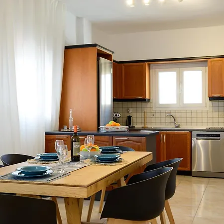 Apartment Summer Retreat 3rd Floor *