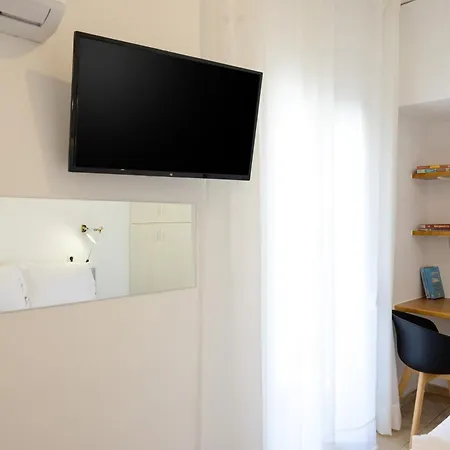 Summer Retreat 3rd Floor * Agios Nikolaos (Crete)