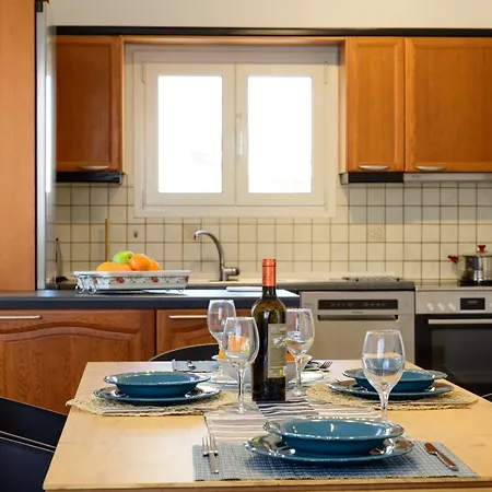 Summer Retreat 3rd Floor Apartment *