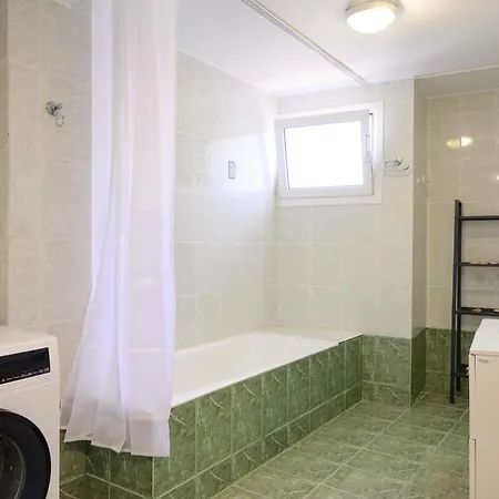 Summer Retreat 3rd Floor Apartment Agios Nikolaos (Crete)