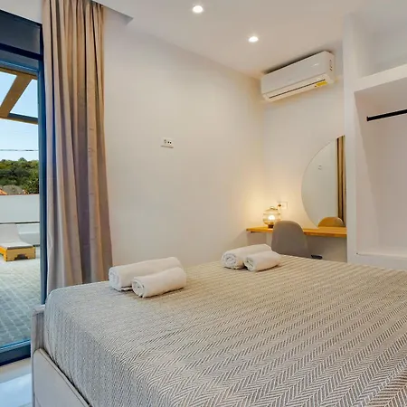 Amphitrite Beach House * Agios Nikolaos (Crete)