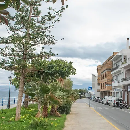 Paradise Seafront Appartement *