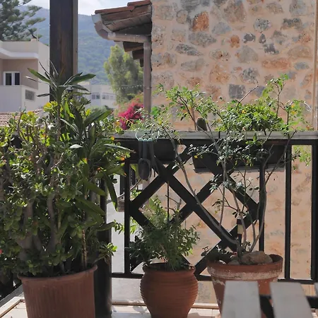 Modern - Crete *