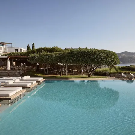 Resort St. Nicolas Bay &