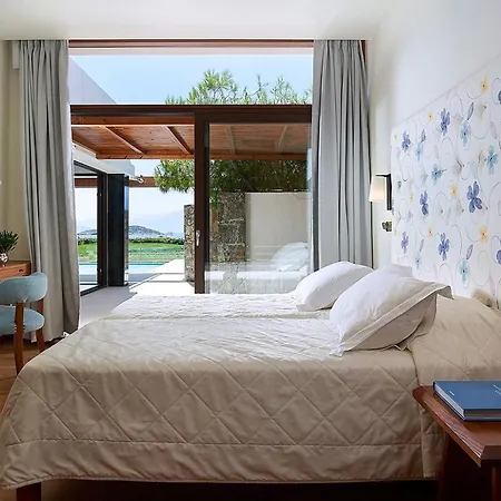 St. Nicolas Bay & Resort 5*