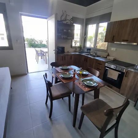Theofani's Agios Nikolaos (Crete)