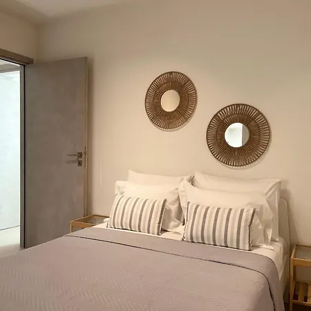 M P A Luxury Apartment *
