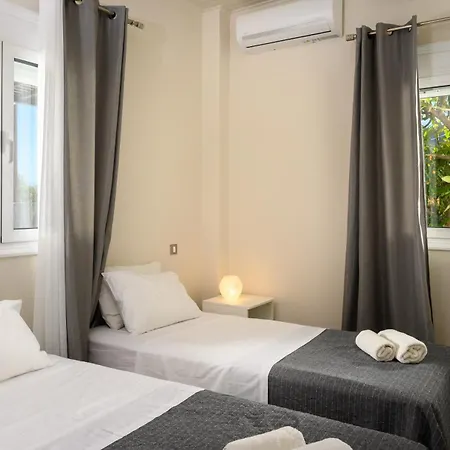 Victoria's Luxury - Private Pool, Jacuzzi Agios Nikolaos (Crete)