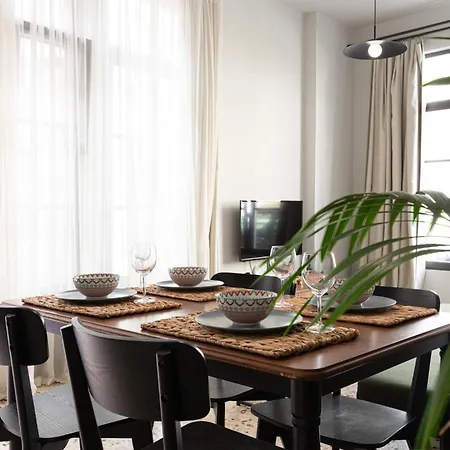 Mod 15 Centre Apartment *