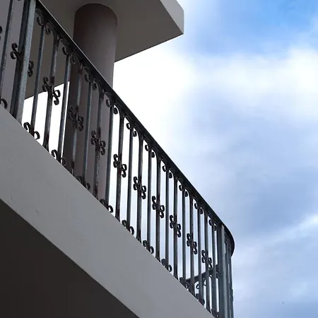 Mod 15 Centre Apartment *