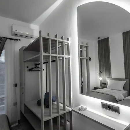 Asterion Apartment *