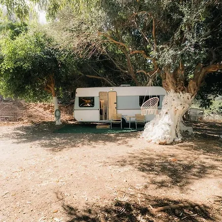 West Nest Caravan *