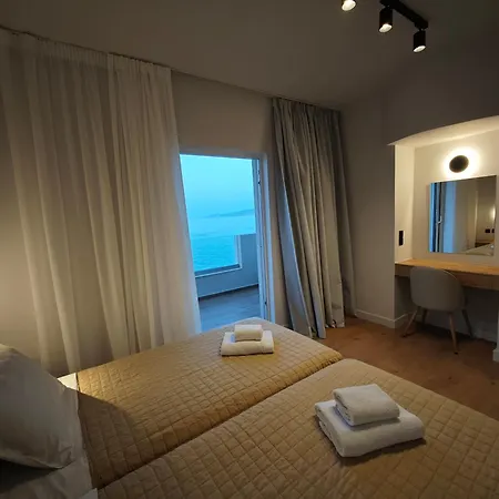 9 Muses Aparthotel 3*