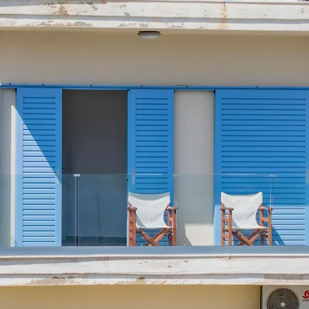 The Howard Place - Entir With A Sea View For 5 Guests *