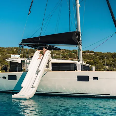 Catamaran Lagoon 450f- Private * Agios Nikolaos (Crete)