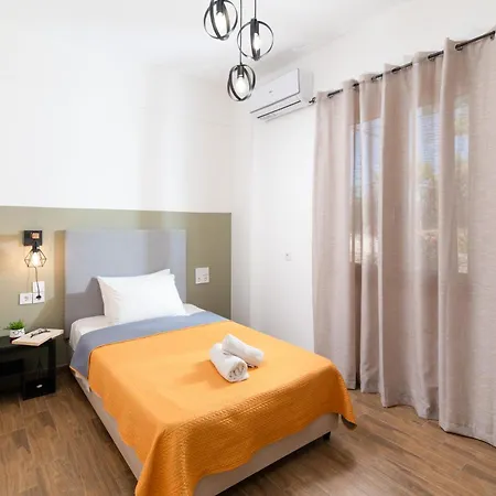 Ria's In Ag. Nikolaos Apartment