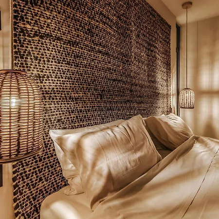 Candia Park Village 4*