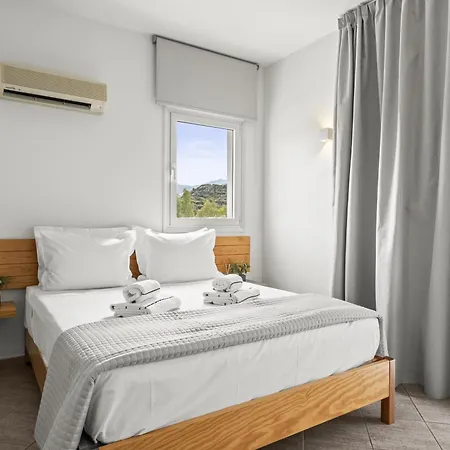 The River Suites-a Seaside Experience Agios Nikolaos (Crete)
