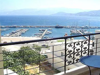 Aparthotel Mantraki